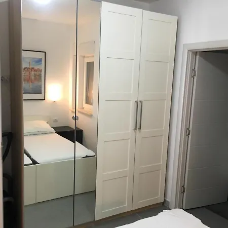 Apartman To Rent Póla