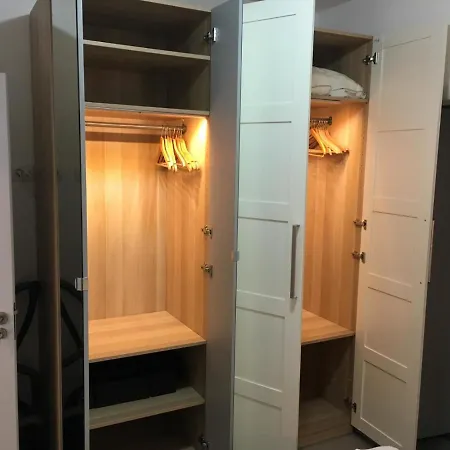 To Rent Apartman *